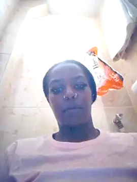 Webcam Model (Baby-face23)  is live.Free join now!