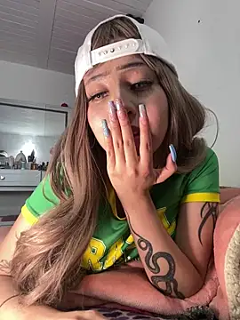 Webcam Model (lunaapppp)  is live.Free join now!