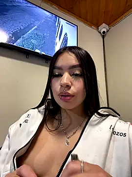 Karina16_pink