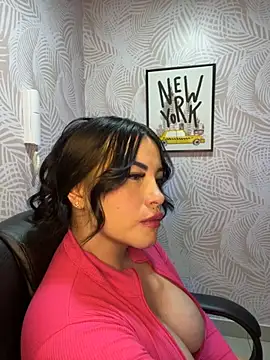 Webcam Model (sexyyykloee)  is live.Free join now!