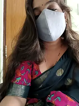 yoursana- live cam screenshot female on CamHD – HD Live Webcams & Adult Chat