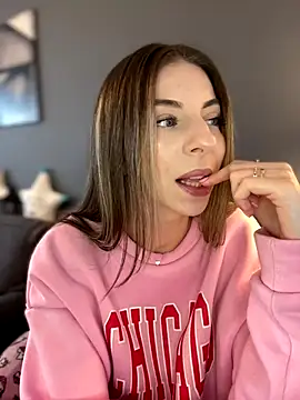 Webcam Model (Mia_Ethan)  is live.Free join now!