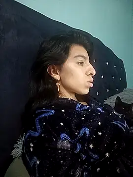 Webcam Model (Ariell_Kieran)  is live.Free join now!