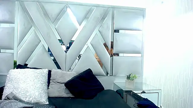 monzerratboyer - MonzerratBoyer's free webcam - UK Sex Cams