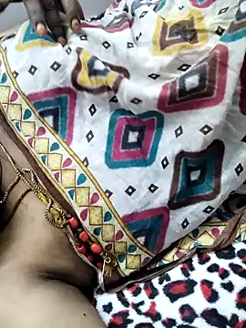 Webcam Model (Tamilrojanew)  is live.Free join now!