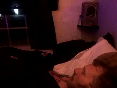 thickwhitetight - Thickwhitetight's free webcam - UK Sex Cams