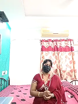 Webcam Model (tamil-aunt)  is live.Free join now!