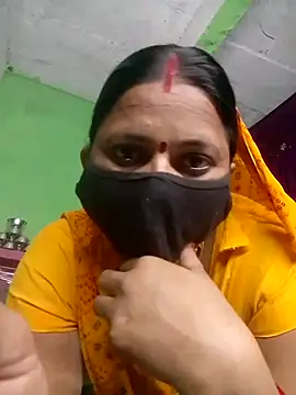 Webcam Model (QRESABABY)  is live.Free join now!