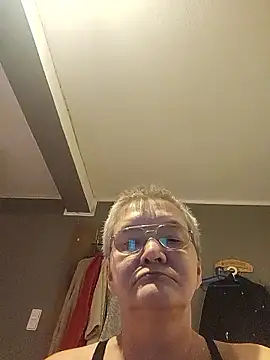 milfchantal4 (F mature) - spar für eine Fickmaschine