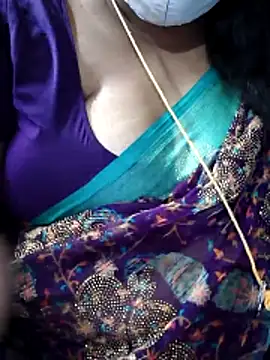 Webcam Model (TAMIL_ELAKKIYA)  is live.Free join now!