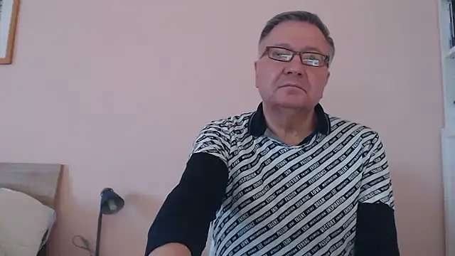 you6me (M grandpa) - Naked show cum