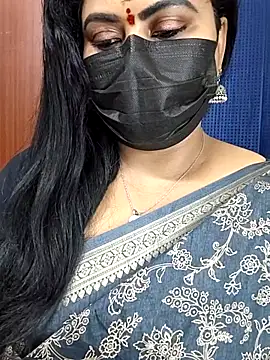 Webcam Model (Veronica_cutie)  is live.Free join now!