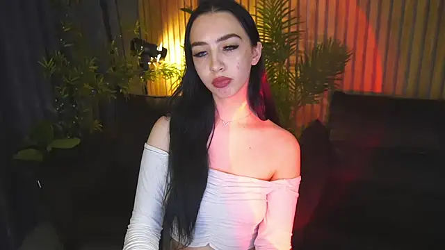 WildKittenX_ from StripChat