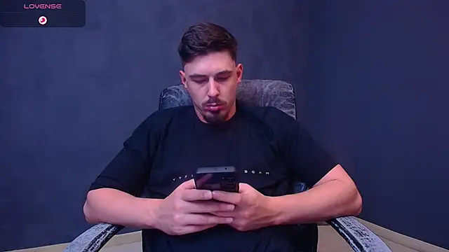 enzorace (M young) - handjob 5 minutes