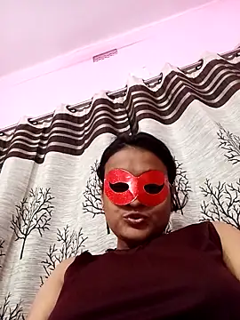 Webcam Model (Gullapi)  is live.Free join now!