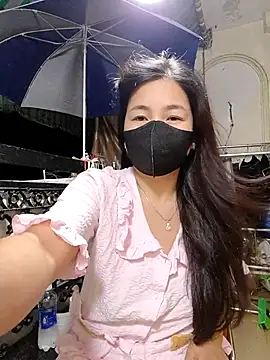 Webcam Model (lyna_bl)  is live.Free join now!