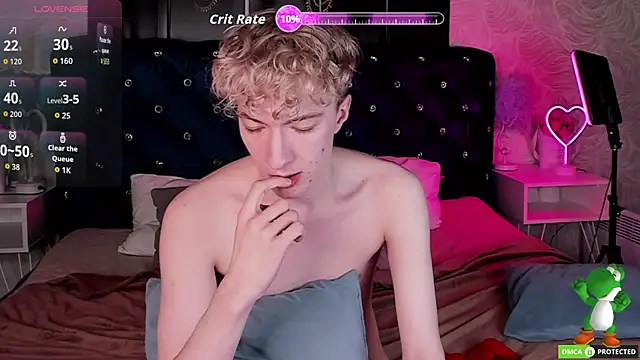 TrevorBenson Live Webcam on Stripchat