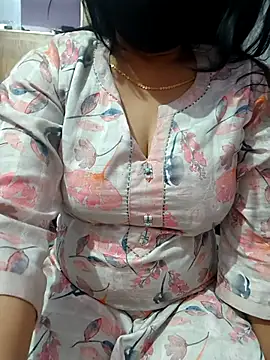 Webcam Model (roshni_agrawal0)  is live.Free join now!