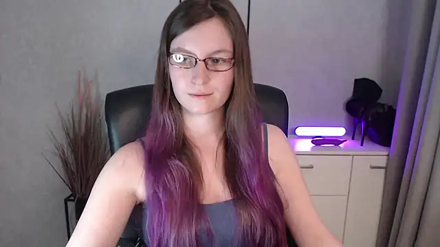 emmaxdelight - EmmaxDelight's free webcam - UK Sex Cams