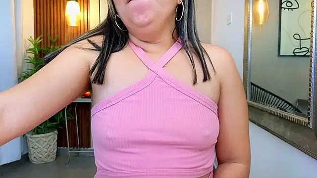 sharlotte_milk - Sharlotte_Milk's free webcam - UK Sex Cams