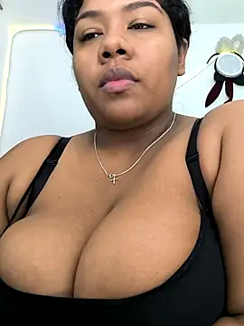 paola091 Live Webcam on Stripchat