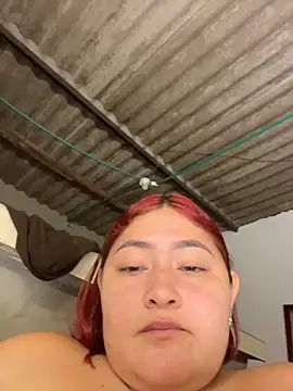 Webcam Model (Rouse-Antonella)  is live.Free join now!