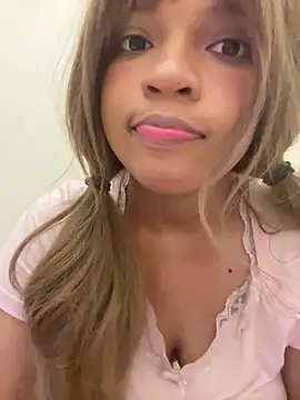 Webcam Model (AwkwardJasminee)  is live.Free join now!