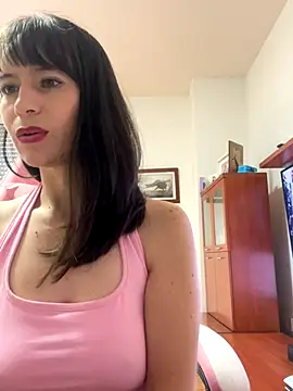 Webcam Model (AlanaRius18)  is live.Free join now!