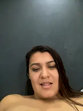 Webcam Model (Madyson94)  is live.Free join now!