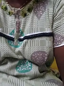 Webcam Model (hyd_couple7878)  is live.Free join now!