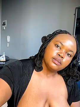 Webcam Model (Curveysinaa)  is live.Free join now!