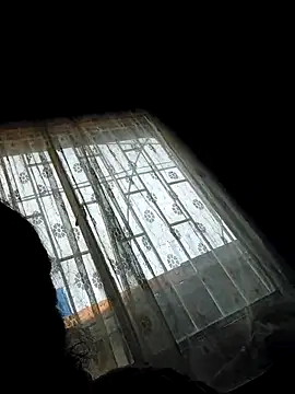 Webcam Model (clarita_01)  is live.Free join now!