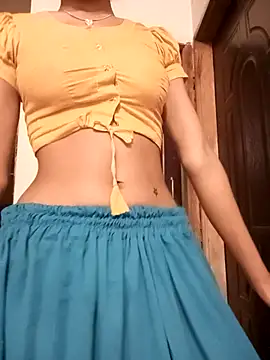 Raya-Moni from StripChat