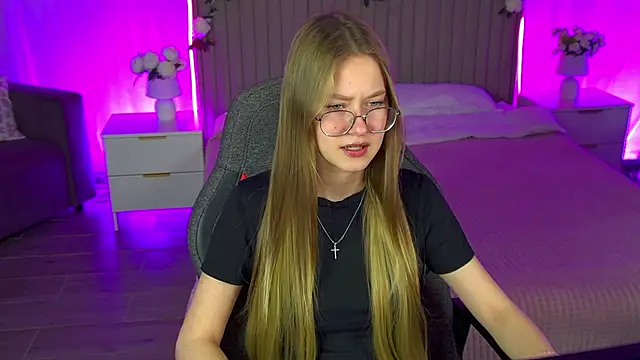 EveMundie live on StripChat 