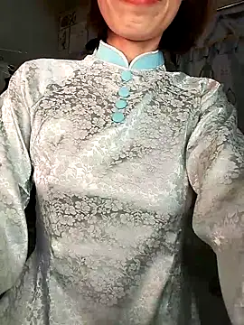 Webcam Model (Lucy_limon)  is live.Free join now!