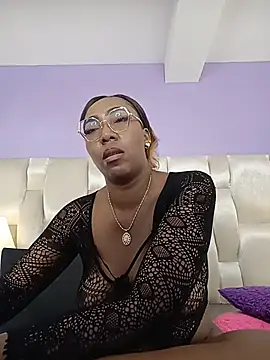 Webcam Model (dirtyvictoria)  is live.Free join now!