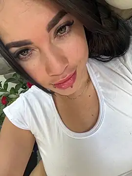 Webcam Model (HannaBeckett)  is live.Free join now!