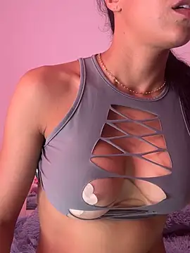 Webcam Model (Anamhenao)  is live.Free join now!