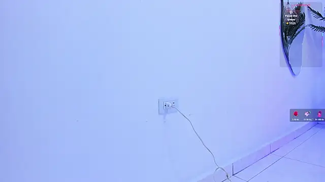 brittany_cute18 (F teen) - press my nipples