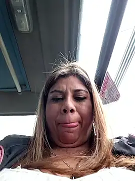 Laura-Hernandez Live Webcam on Stripchat