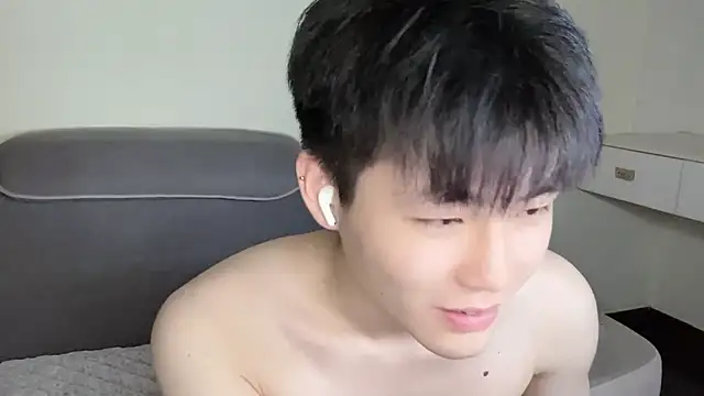 xiaoyang5200 Live Webcam on Stripchat