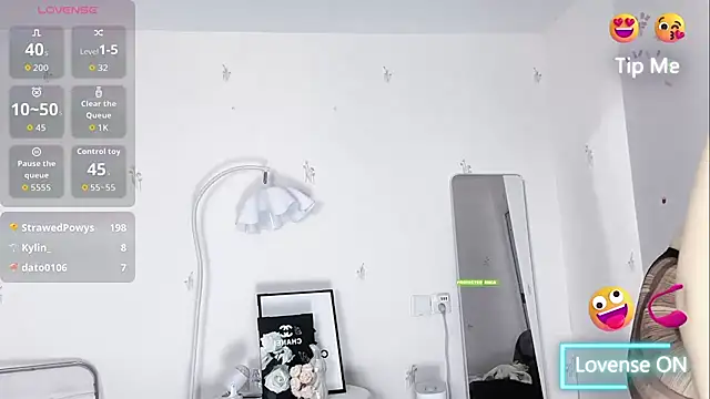 momo-5952 Live Webcam on Stripchat