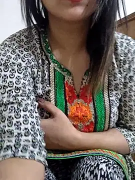 Webcam Model (Tanha18)  is live.Free join now!