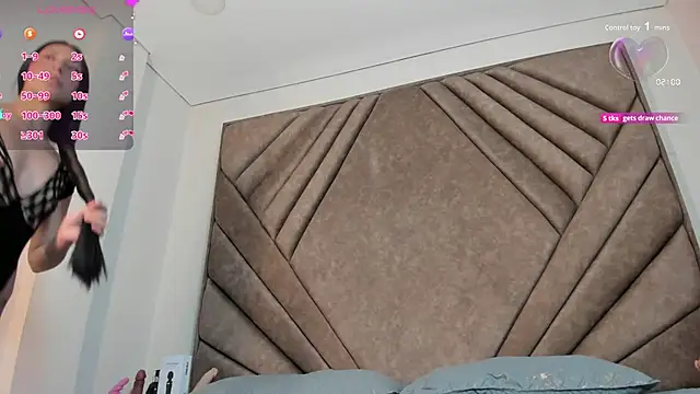 corinna_marttini - Corinna_Marttini's free webcam - UK Sex Cams