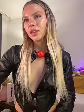 Webcam Model (MistressMommyKate)  is live.Free join now!