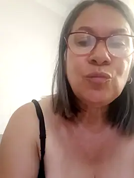 Webcam Model (victoria_wayne)  is live.Free join now!