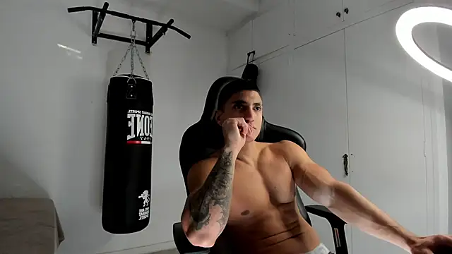 dan01_ Live Webcam on Stripchat