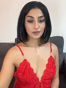 Webcam Model (Mia_spicyy)  is live.Free join now!