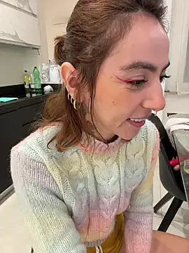 Webcam Model (Evangelyne_1)  is live.Free join now!