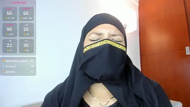 zully_arab (F young) - plug anal